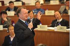 中国银行考试内容,中行笔试题刷屏粒子静态能源公式、太阳,中国银行